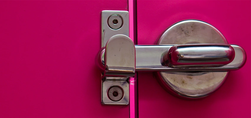 Childproof Gate Lock in Bostonia, California