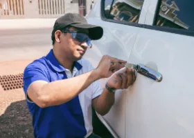 Car Locksmith in Bostonia, CA